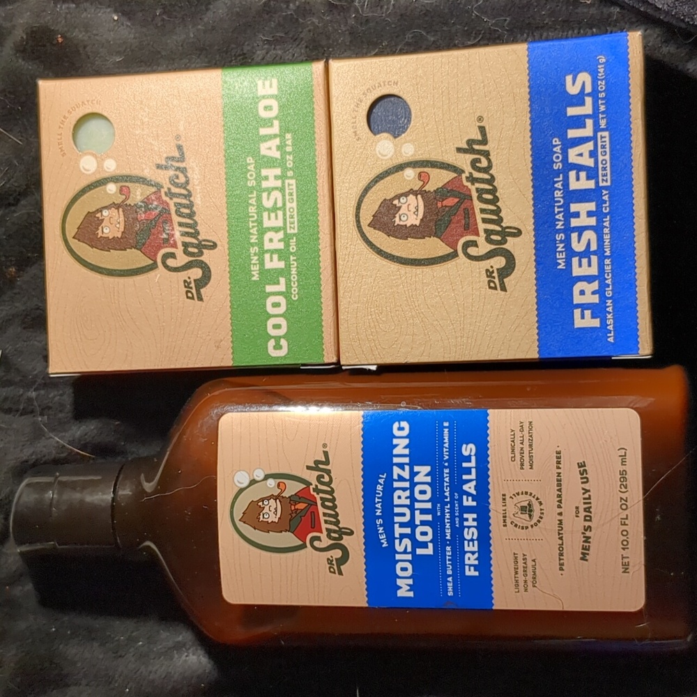 DR SQUATCH  (2) MEN'S NATURAL SOAPS 🧼 & LOTION 🧴